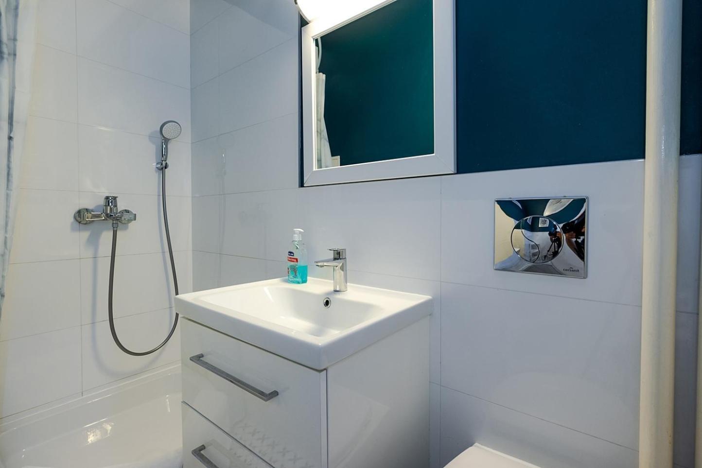 Unit Airport Miniapartments Bitwy Warszawskiej Warszawa מראה חיצוני תמונה